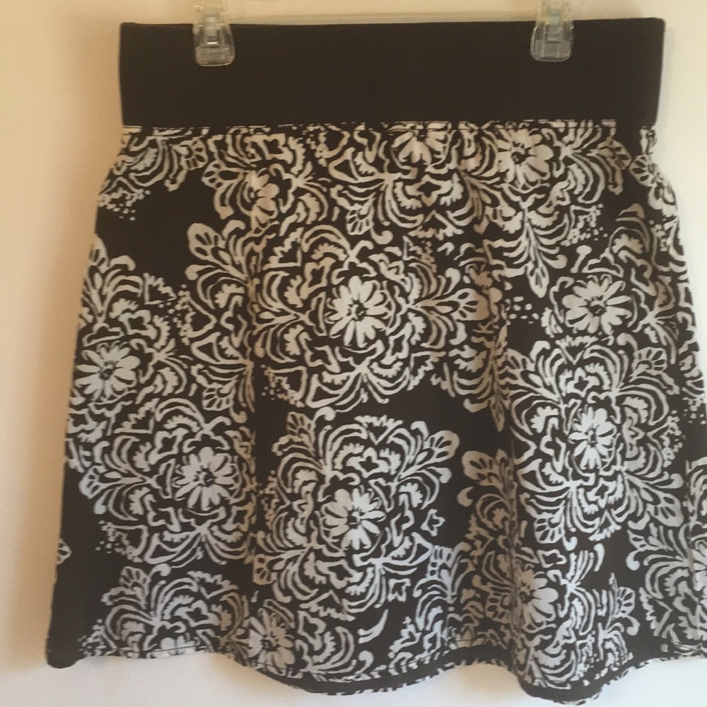 Loft Brown and Cream print Knee Length Skirt